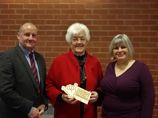 Hollinswood Primary School achieves Plastic Free School Status